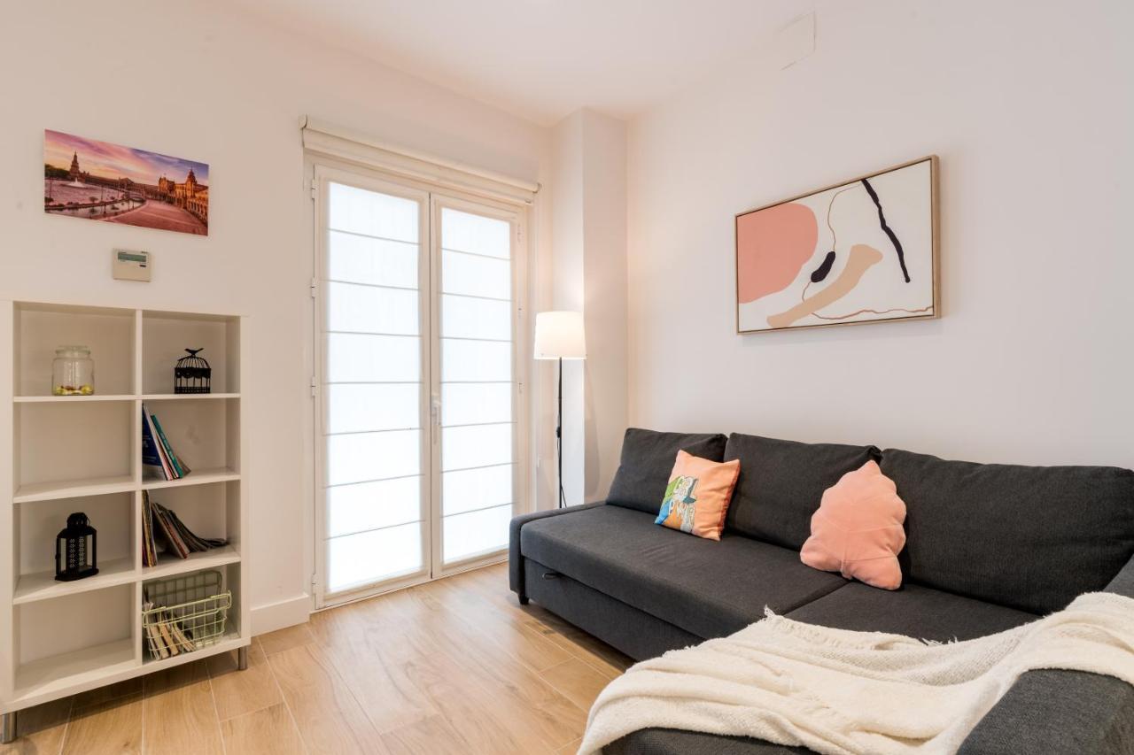 Santa Barbara Central Suites, Sevilla Bagian luar foto