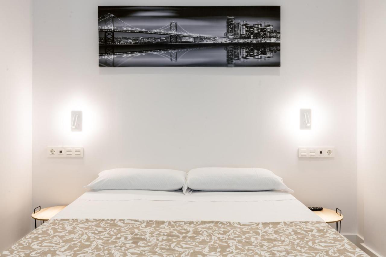 Santa Barbara Central Suites, Sevilla Bagian luar foto