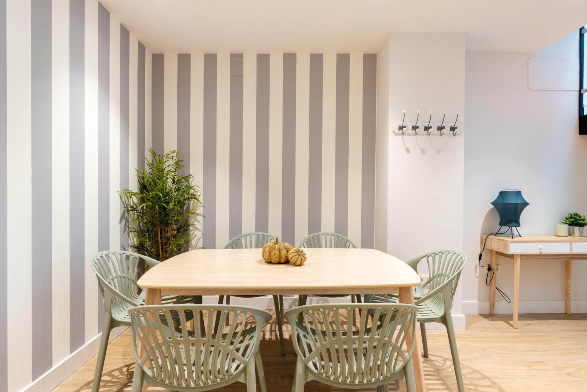 Santa Barbara Central Suites, Sevilla Bagian luar foto